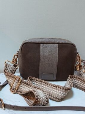 Pom Pom London City Crossbody Leather Bag